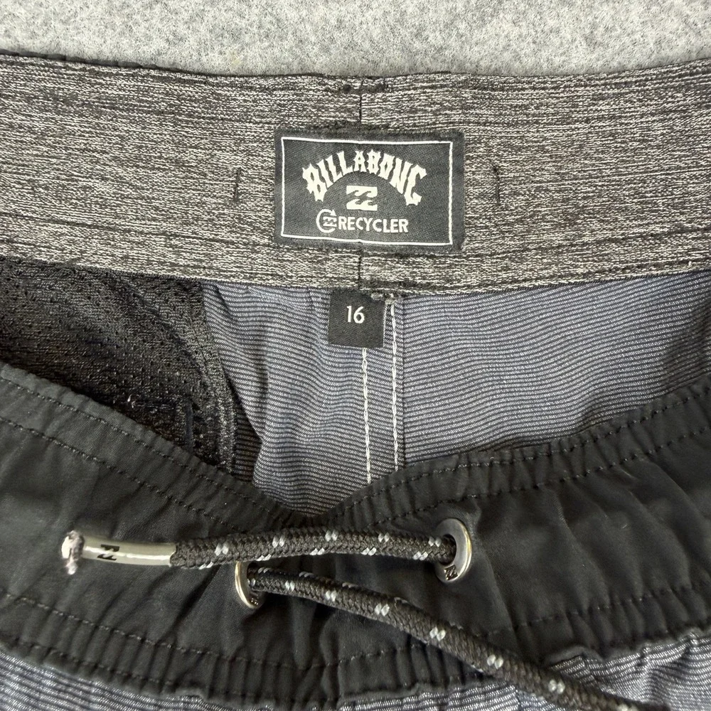 Billabong Recycler Board Shorts Boys 16 Grey Black Hybrid Swim Trunks Drawstring